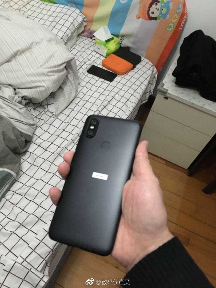 Появились «живые» фото Xiaomi Mi 6X и Mi Max 3