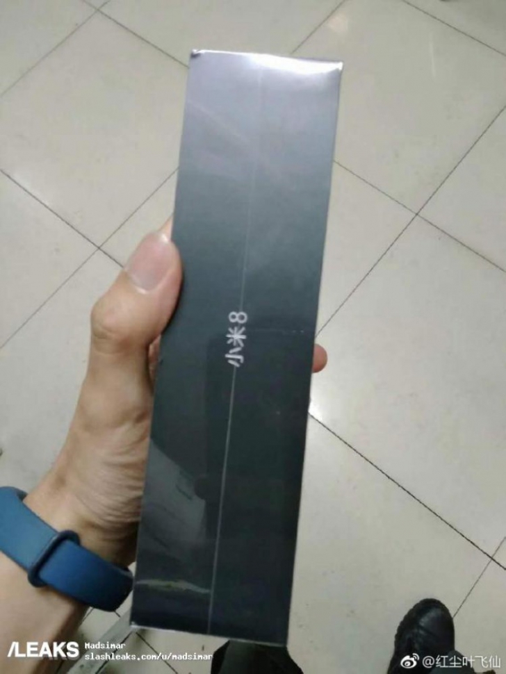 Опубликовано изображение Xiaomi Mi 8