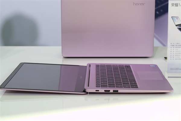 Honor выпустил ноутбук MagicBook на базе чипа AMD Ryzen
