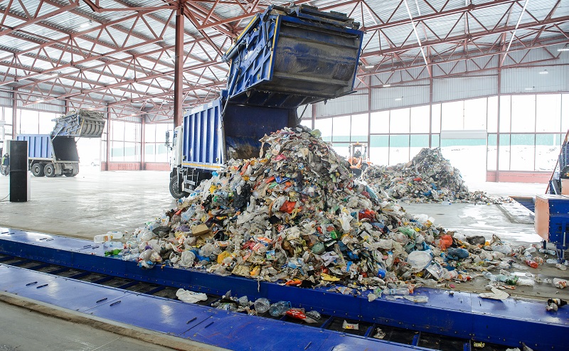 Деньги из отходов: Первый мусоросортировочный завод в регионе открыли под Воронежем