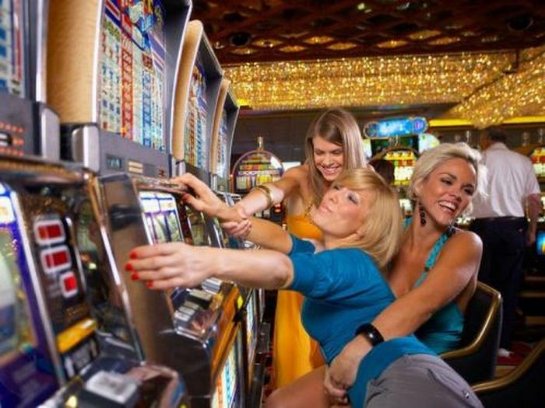 Фото самых колоритных личностей, которых можно встретить в казино