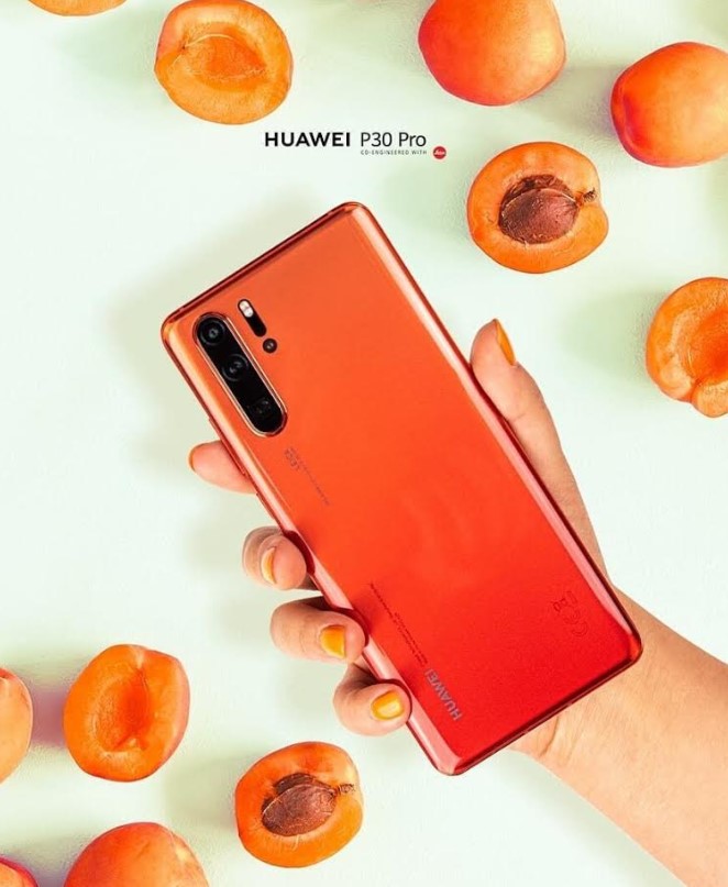 Huawei P30 Pro теперь доступен в Украине в красном цвете
