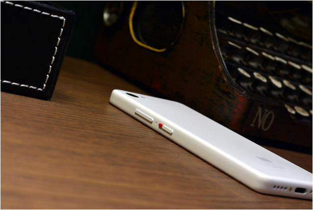 Анонсировал смартфон-пуль Xiaomi Qin 2 Pro без фронтальной камеры