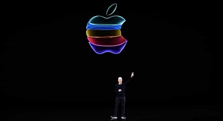 Apple стала первой американской компанией с капитализацией 2 трлн долларов